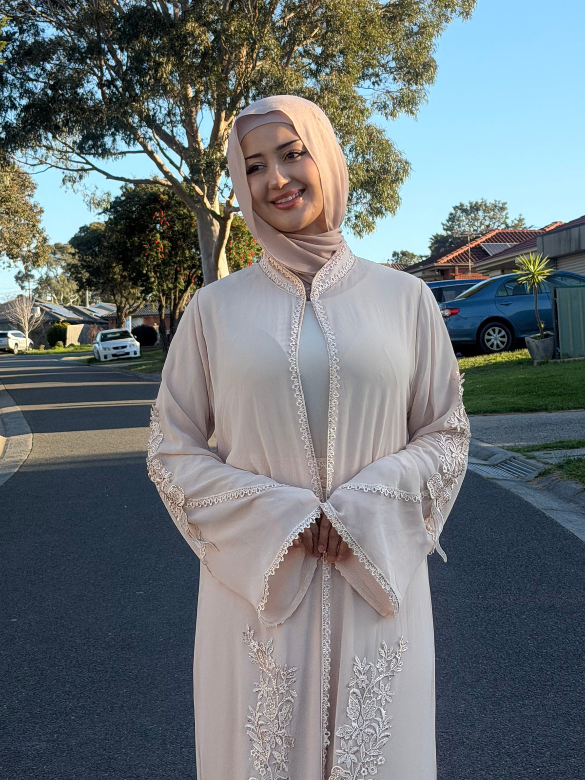 Champagne Embroidered
Abaya