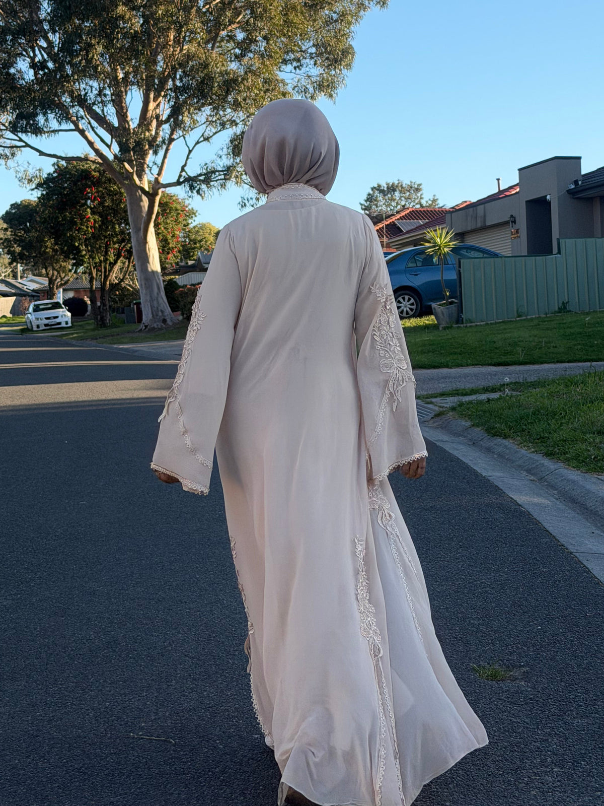 Champagne Embroidered
Abaya