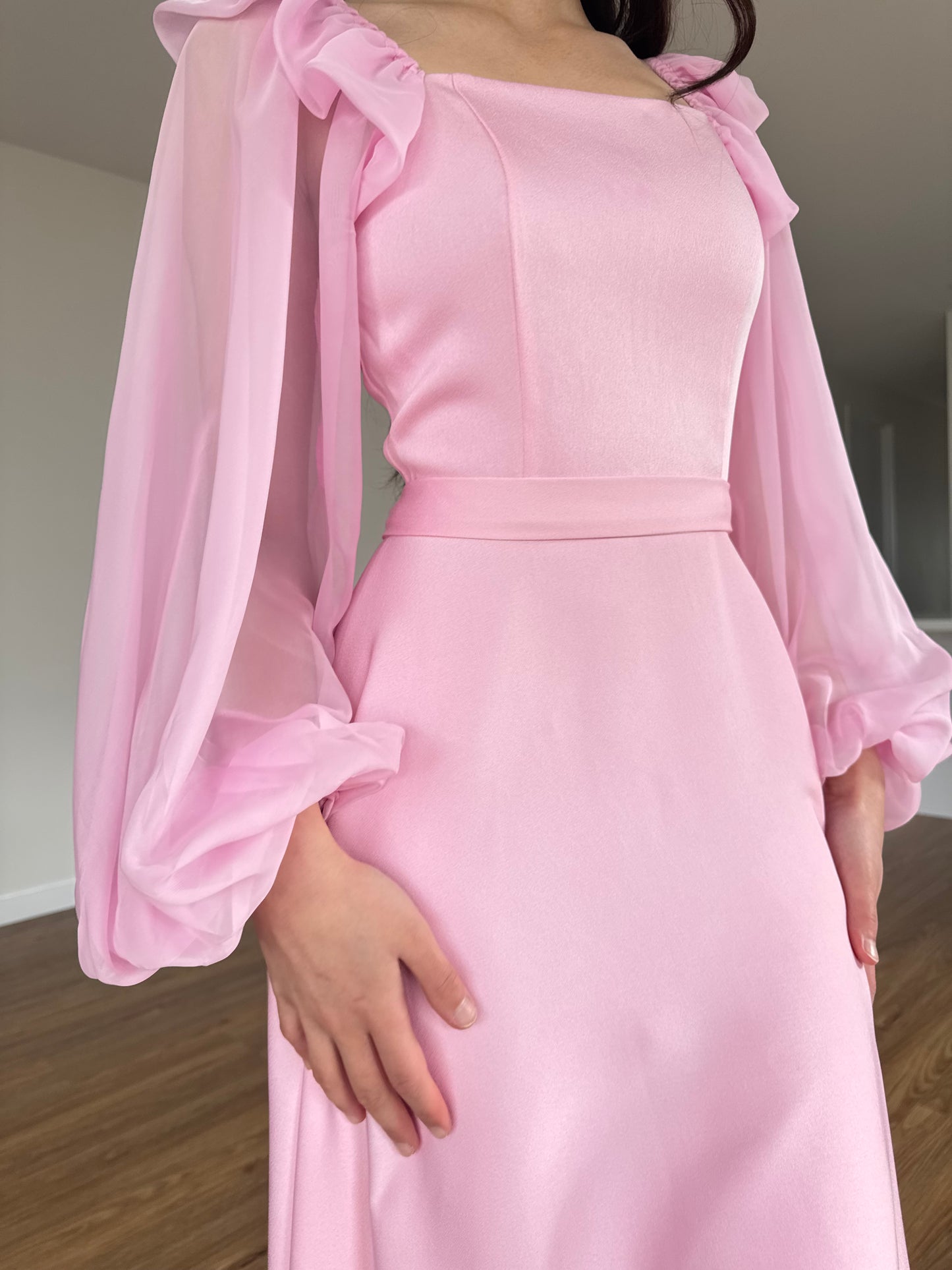 Ruffle Shoulder Detail Dress
