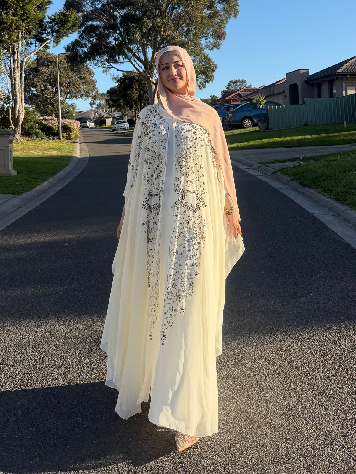 Ivory Embellished Cape
Kaftan