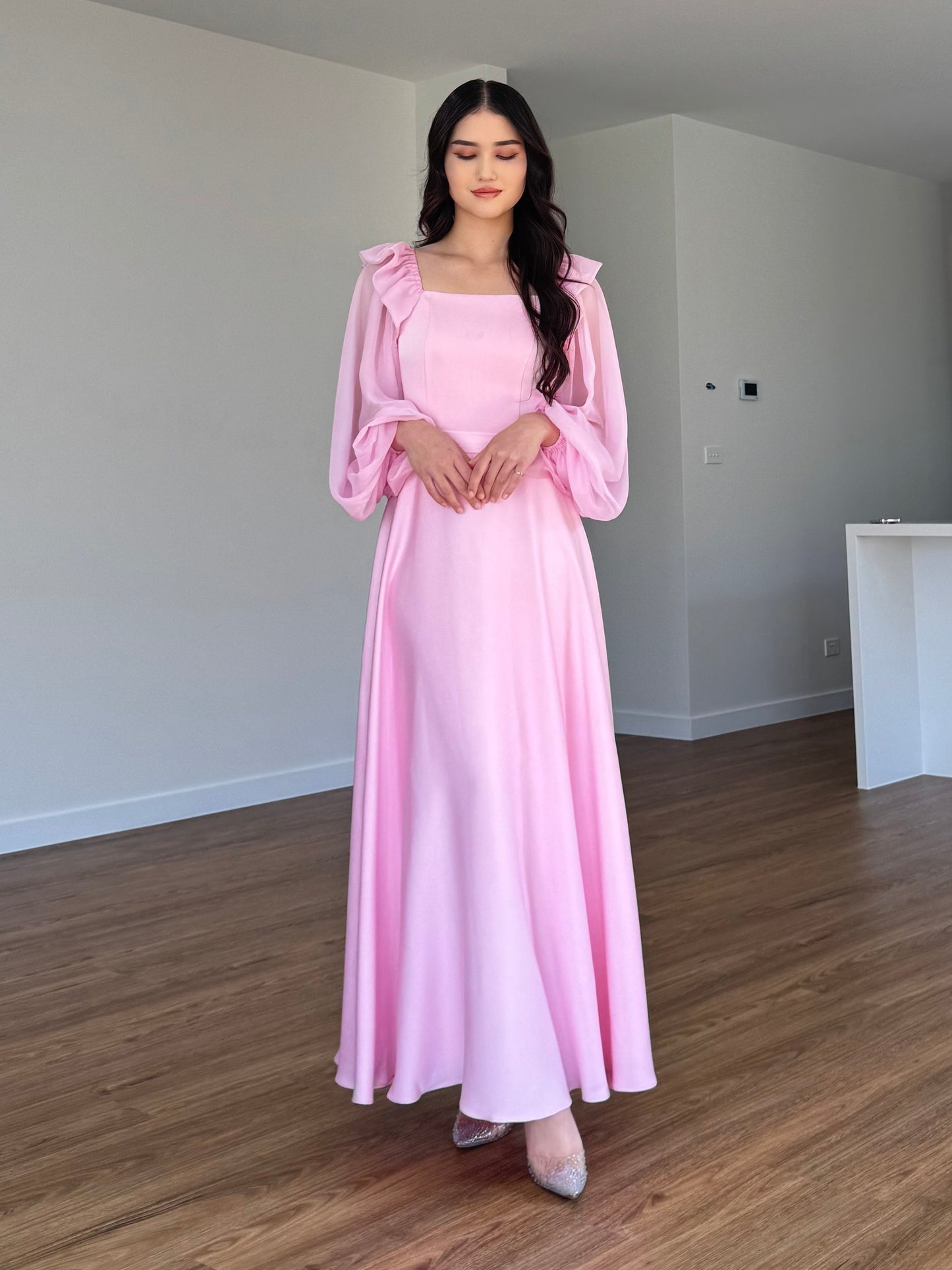 Ruffle Shoulder Detail Dress