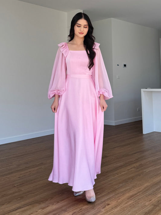 Ruffle Shoulder Detail Dress
